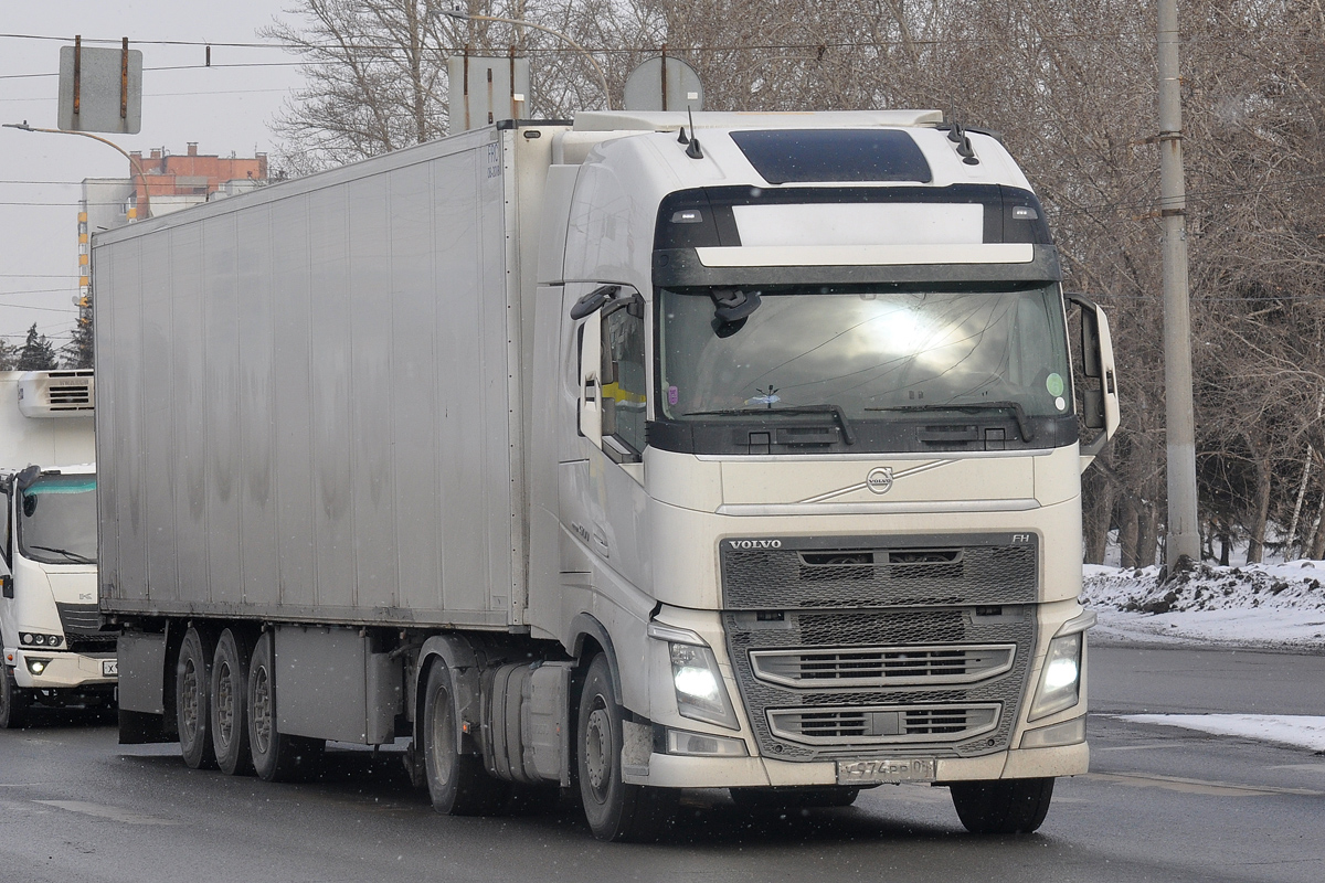 Дагестан, № У 974 РР 05 — Volvo ('2012) FH.500