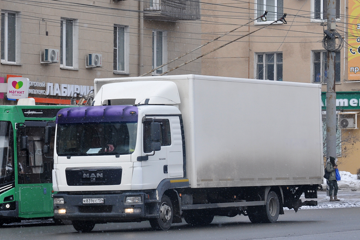 Новосибирская область, № К 839 ЕС 154 — MAN TGL 12.250