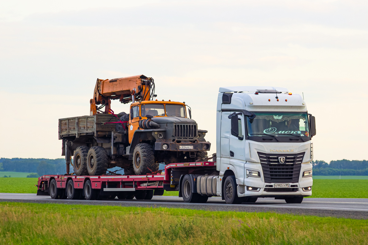 Омская область, № Е 992 СУ 89 — КамАЗ-54901-CA