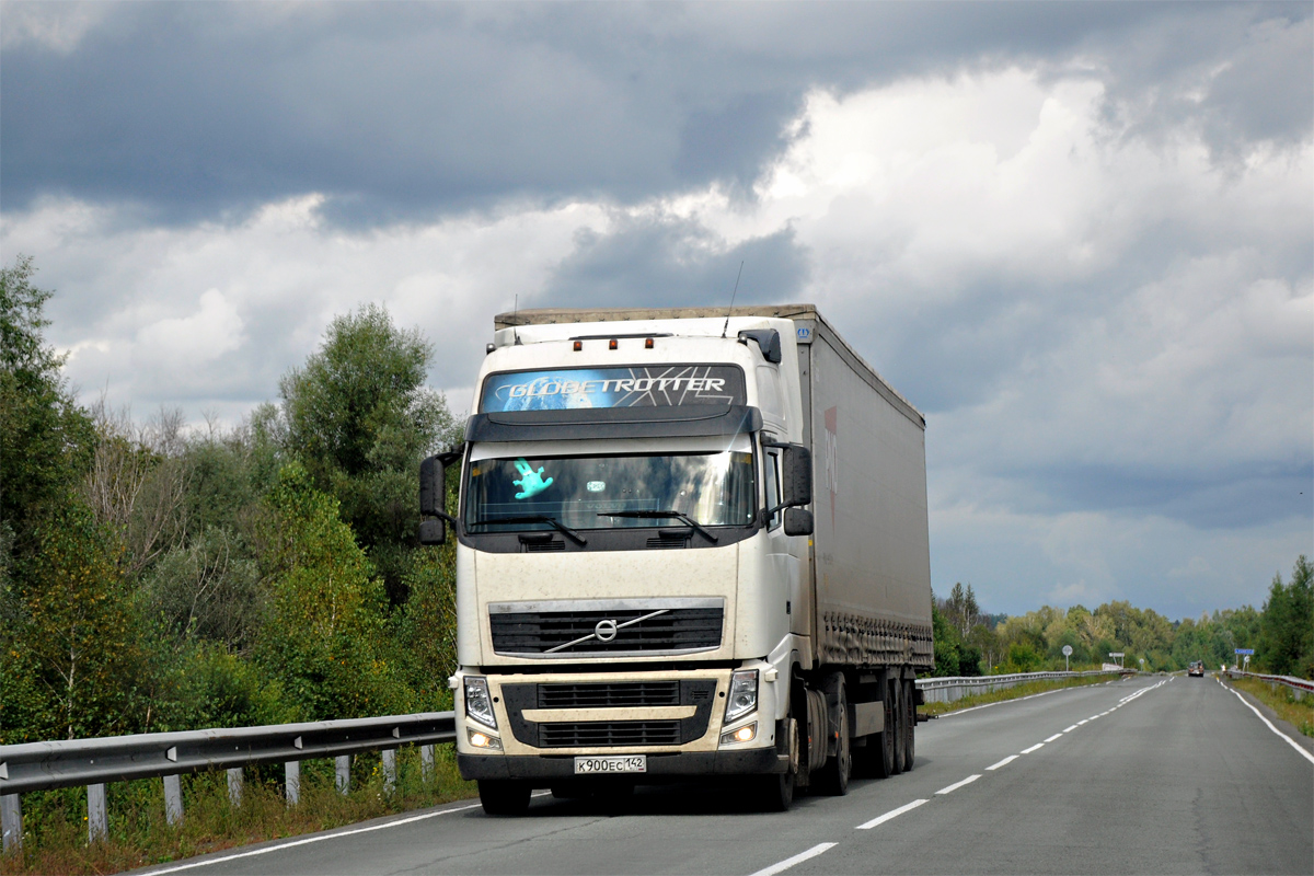 Кемеровская область, № К 900 ЕС 142 — Volvo ('2008) FH.460