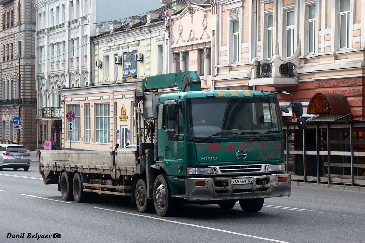 Приморский край, № Х 693 АЕ 125 — Hino Profia