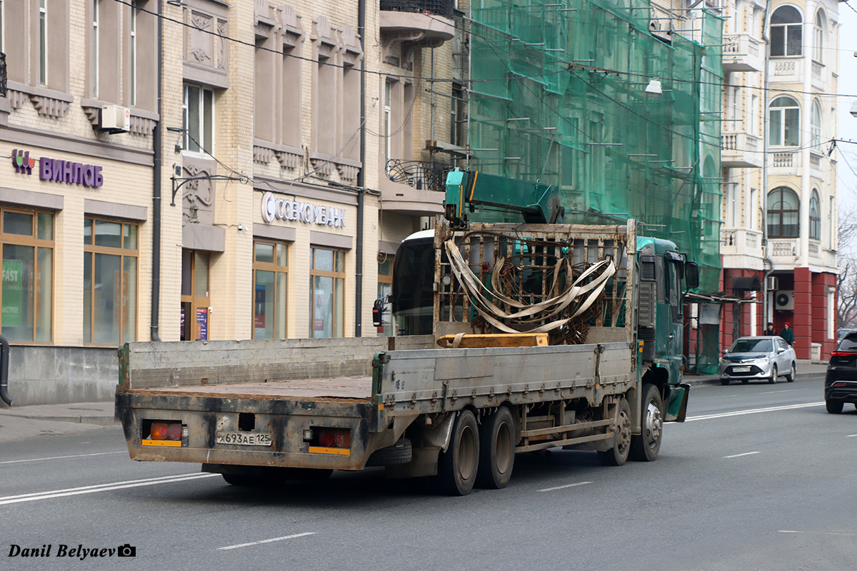 Приморский край, № Х 693 АЕ 125 — Hino Profia