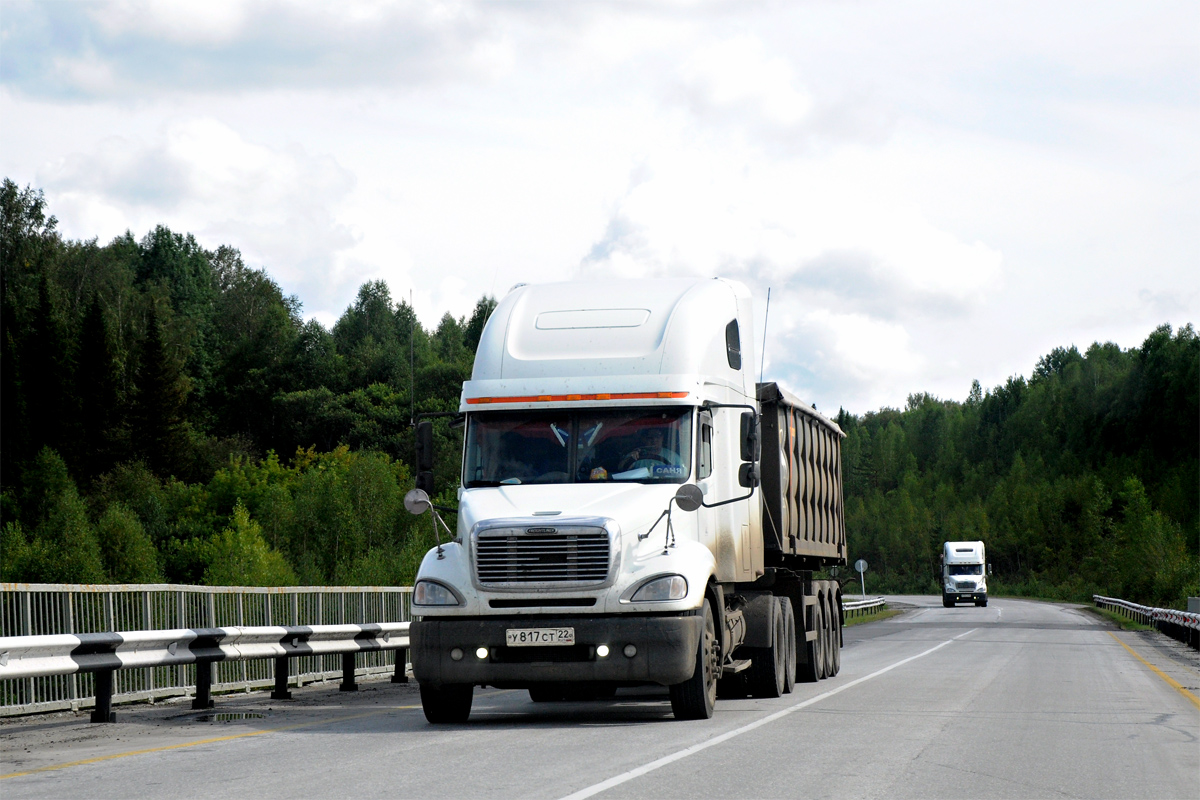 Алтайский край, № У 817 СТ 22 — Freightliner Columbia