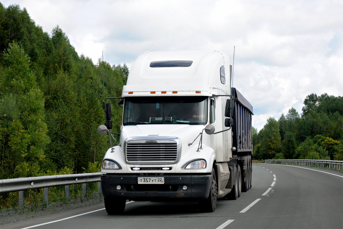 Алтайский край, № Т 357 УТ 22 — Freightliner Columbia
