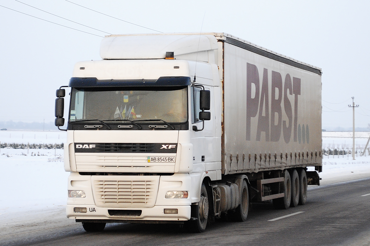 Винницкая область, № АВ 8545 ВК — DAF XF95 FT