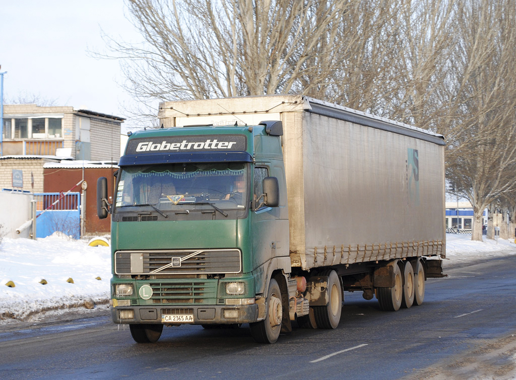 Черкасская область, № СА 2365 АА — Volvo ('1993) FH12.380