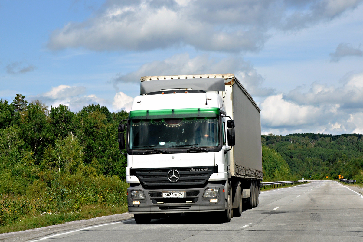 Алтайский край, № О 038 ХН 22 — Mercedes-Benz Actros ('2003) 1841