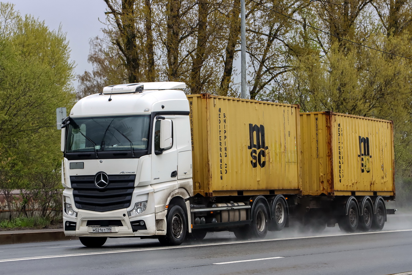 Санкт-Петербург, № М 521 ЕТ 198 — Mercedes-Benz Actros ('2011) 2545