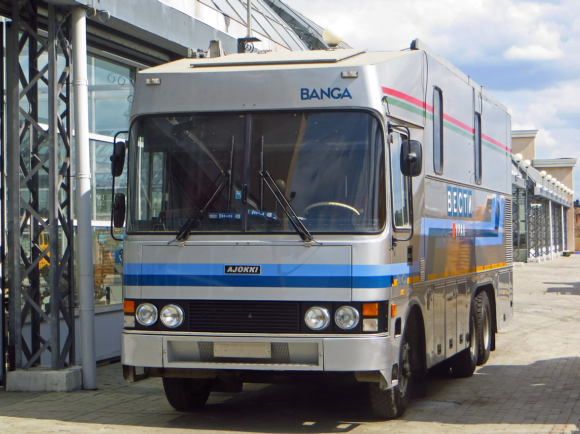 Свердловская область, № А 856 ОМ 96 — КамАЗ-53213