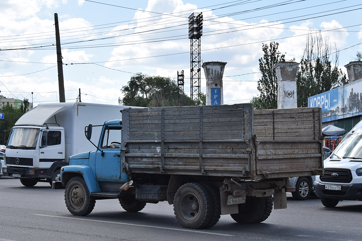 Волгоградская область, № А 966 ОХ 34 — ГАЗ-33072