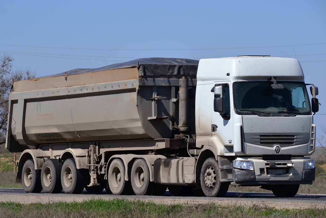 Саратовская область, № А 202 УТ 164 — Renault Premium ('2006) [X9P]