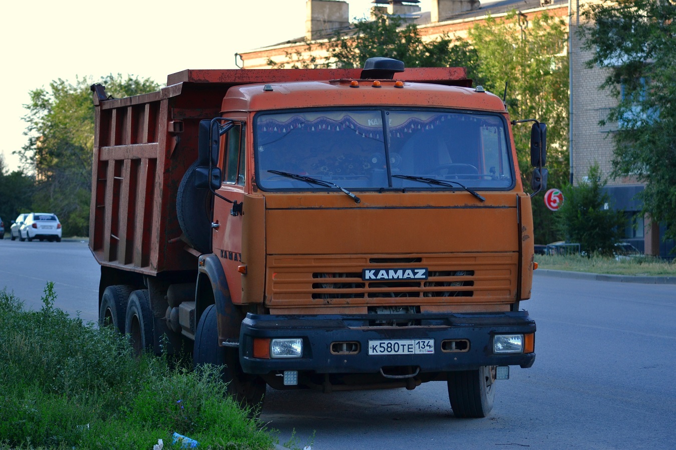 Волгоградская область, № К 580 ТЕ 134 — КамАЗ-65115 [651150]