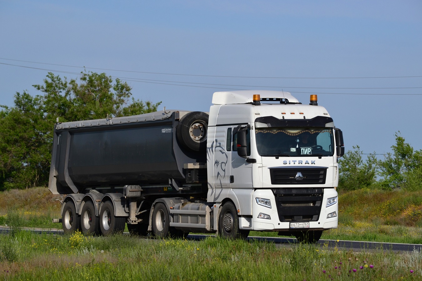 Ростовская область, № Е 672 МУ 761 — Sitrak C7H ZZ4186