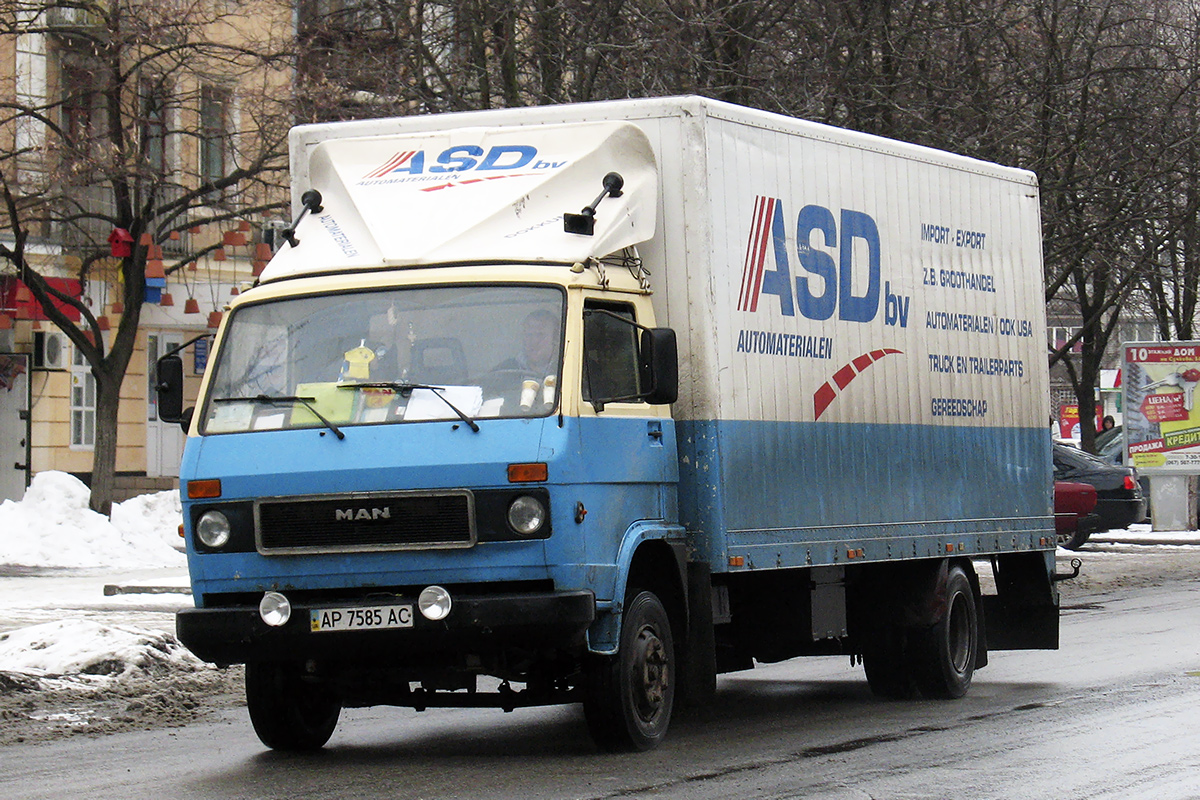 Запорожская область, № АР 7585 АС — VW-MAN G90