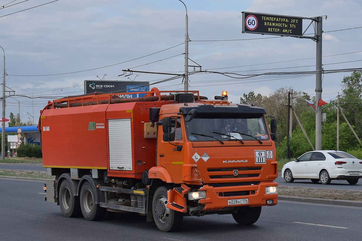 Волгоградская область, № Н 228 АС 134 — КамАЗ-65115-A5(48)