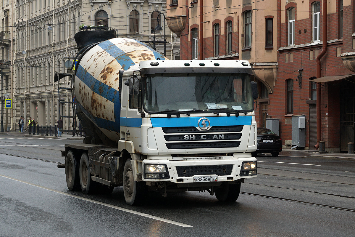 Санкт-Петербург, № В 825 ОН 178 — Shaanxi Shacman F3000 SX525x