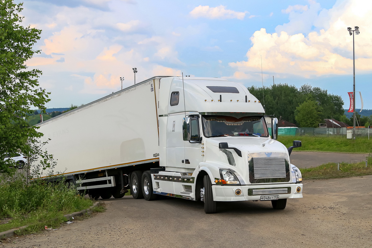 Краснодарский край, № К 048 КТ 193 — Volvo VNL670; Московская область — Фестиваль TruckDay 2024