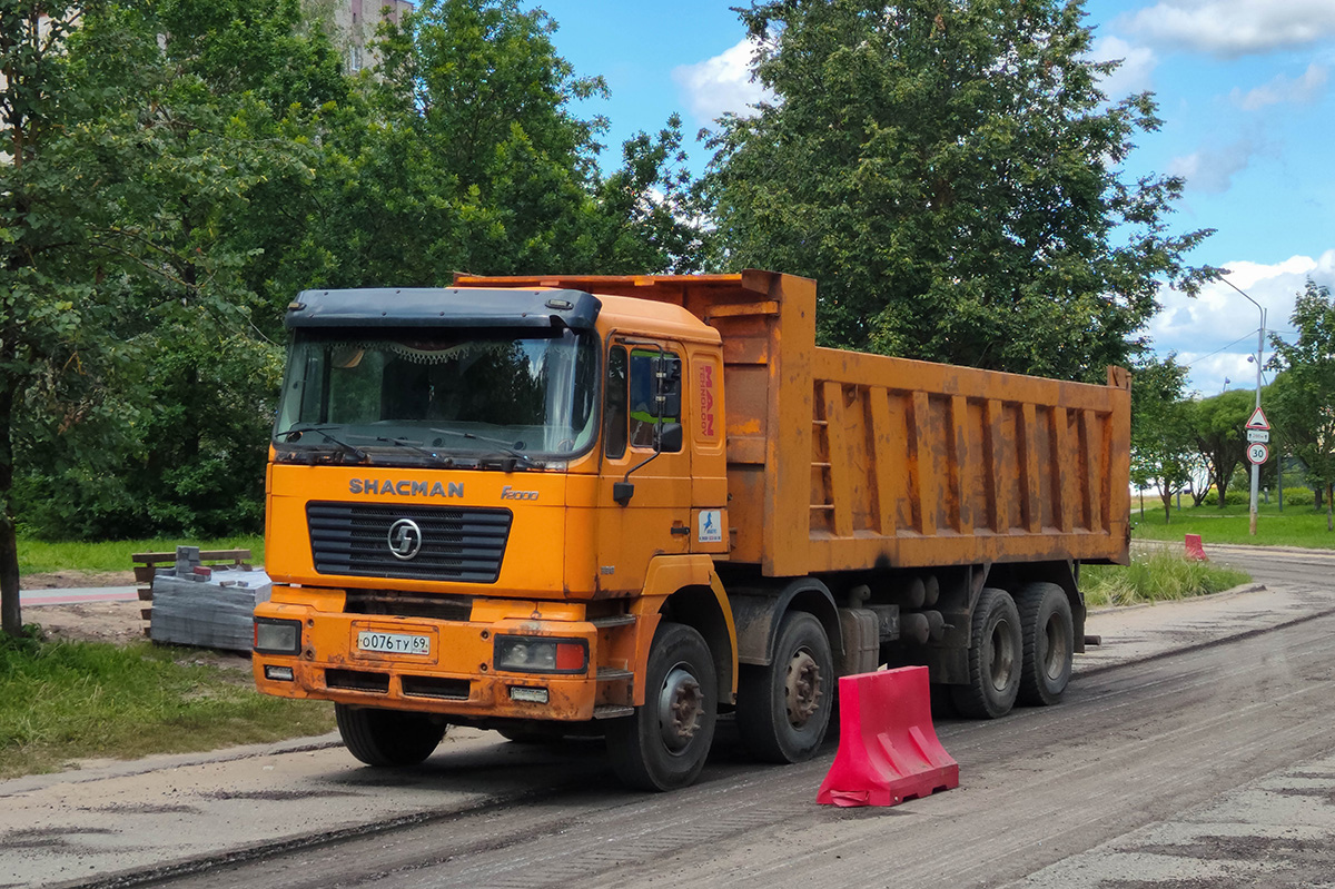 Тверская область, № О 076 ТУ 69 — Shaanxi Shacman F2000 SX331x