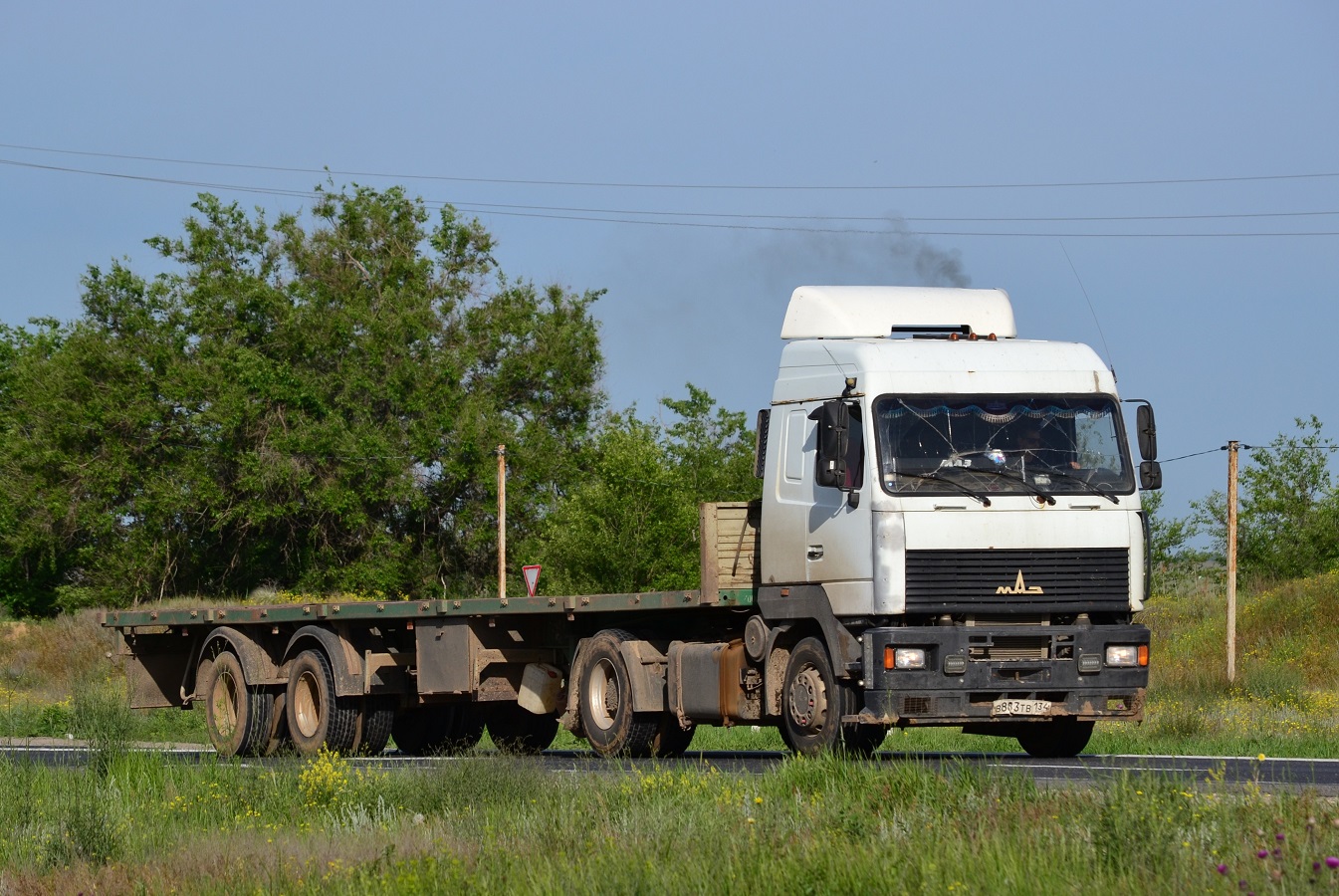 Волгоградская область, № В 883 ТВ 134 — МАЗ-544008
