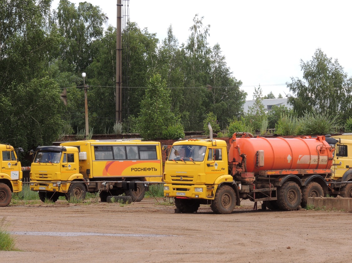 Удмуртия, № М 991 ВС 18 — КамАЗ-43118-46