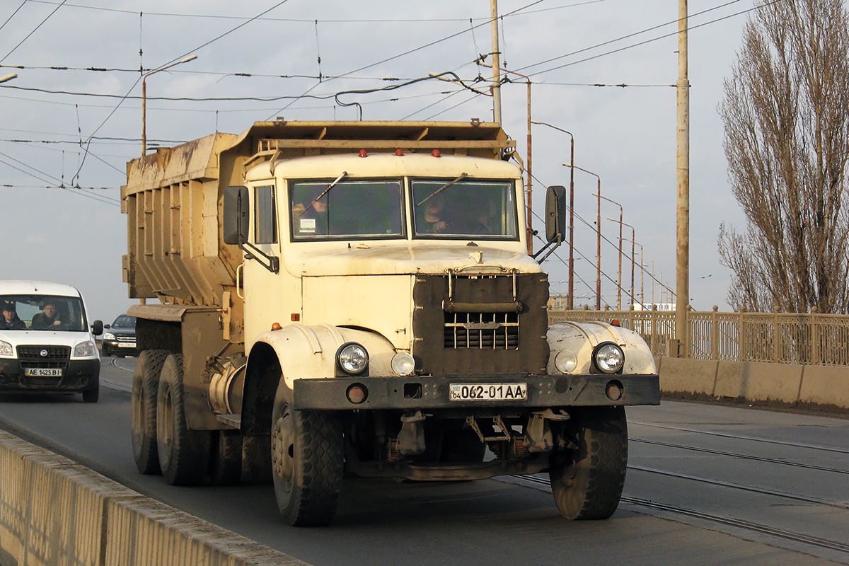 Днепропетровская область, № 062-01 АА — КрАЗ-256Б1