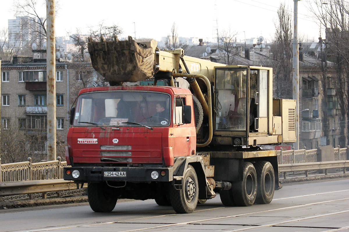 Днепропетровская область, № 254-42 АА — Tatra 815 P17
