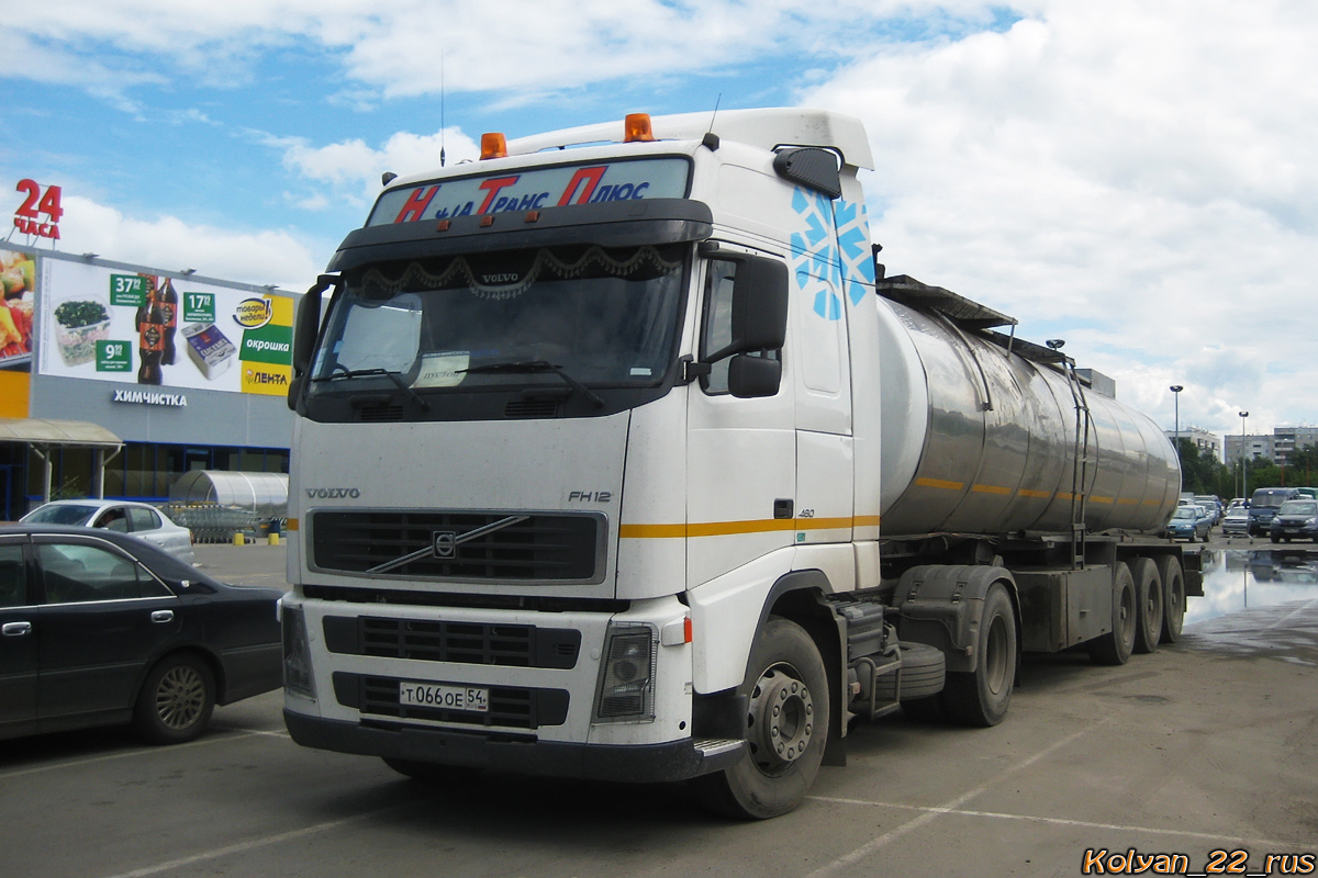Новосибирская область, № Т 066 ОЕ 54 — Volvo ('2002) FH12.460