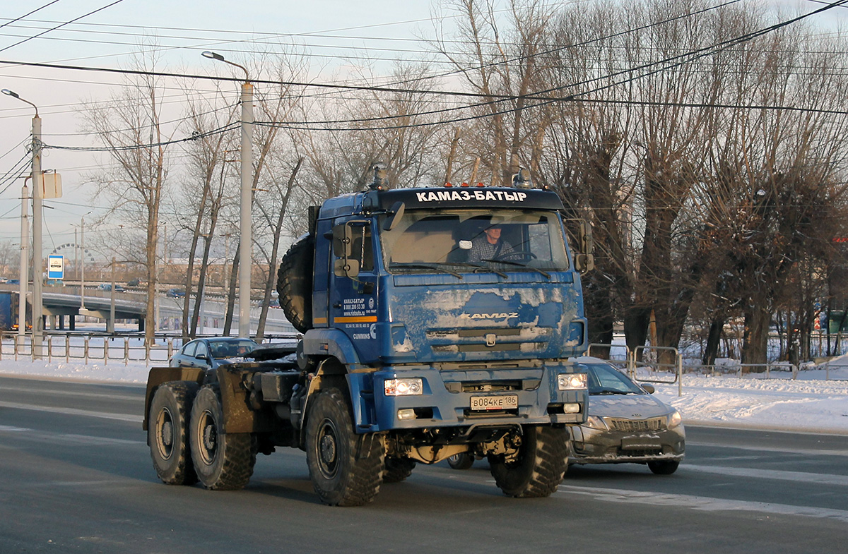 Ханты-Мансийский автоном.округ, № В 084 КЕ 186 — КамАЗ-65225 (общая модель)