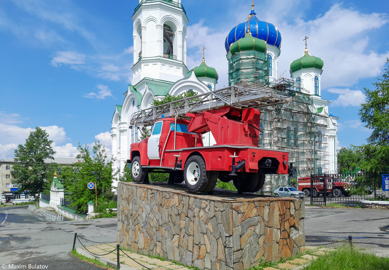 Челябинская область, № (74) Б/Н 0132 — ГАЗ-52-01 (ГАЗ-52А); Техника на постаментах, памятники (Челябинская область); Челябинская область — Автомобили на постаментах