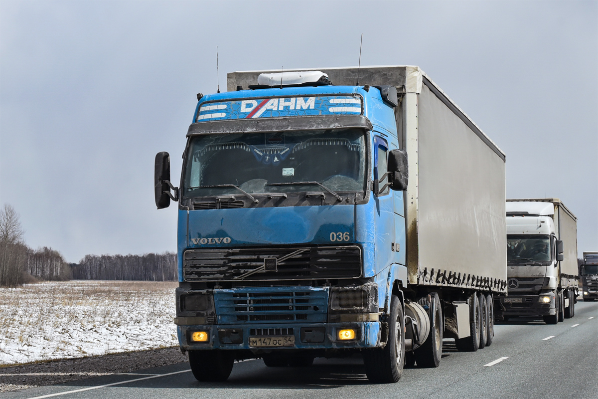 Новосибирская область, № 36 — Volvo ('1993) FH12.420