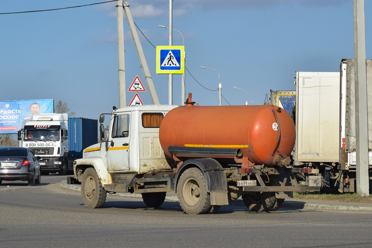 Алтайский край, № В 699 УН 22 — ГАЗ-3309