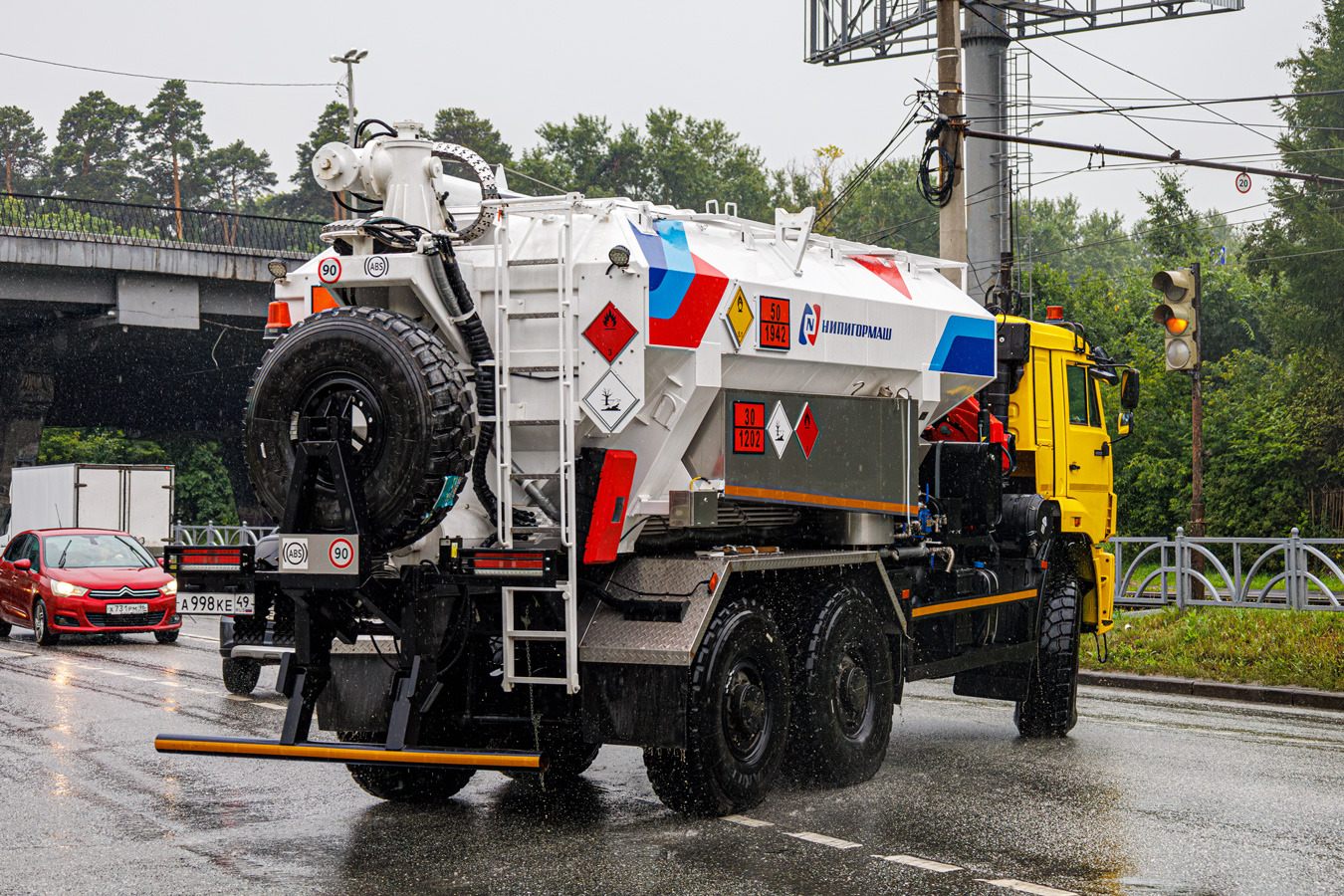 Магаданская область, № А 998 КЕ 49 — КамАЗ-65224 (общая модель)