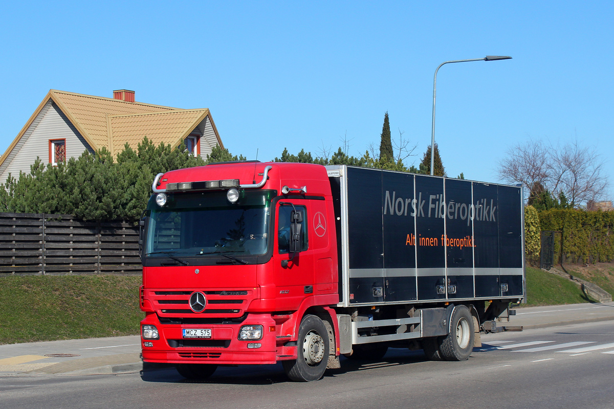 Литва, № MCZ 575 — Mercedes-Benz Actros ('2003) 1832