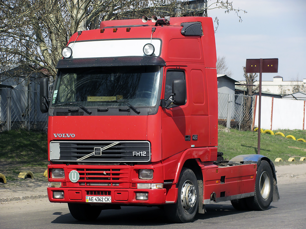 Днепропетровская область, № АЕ 4362 СК — Volvo ('1993) FH12.420