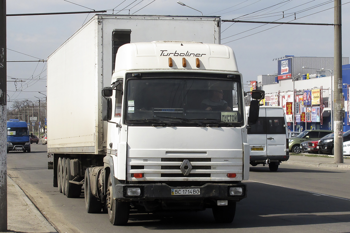 Львовская область, № ВС 1714 ВС — Renault R-Series Major