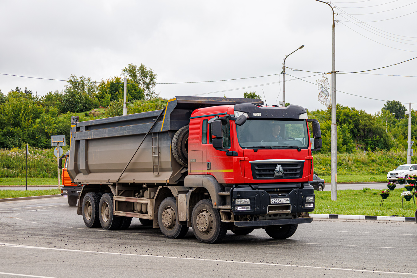 Свердловская область, № С 236 АЕ 196 — Howo T5G ZZ3317