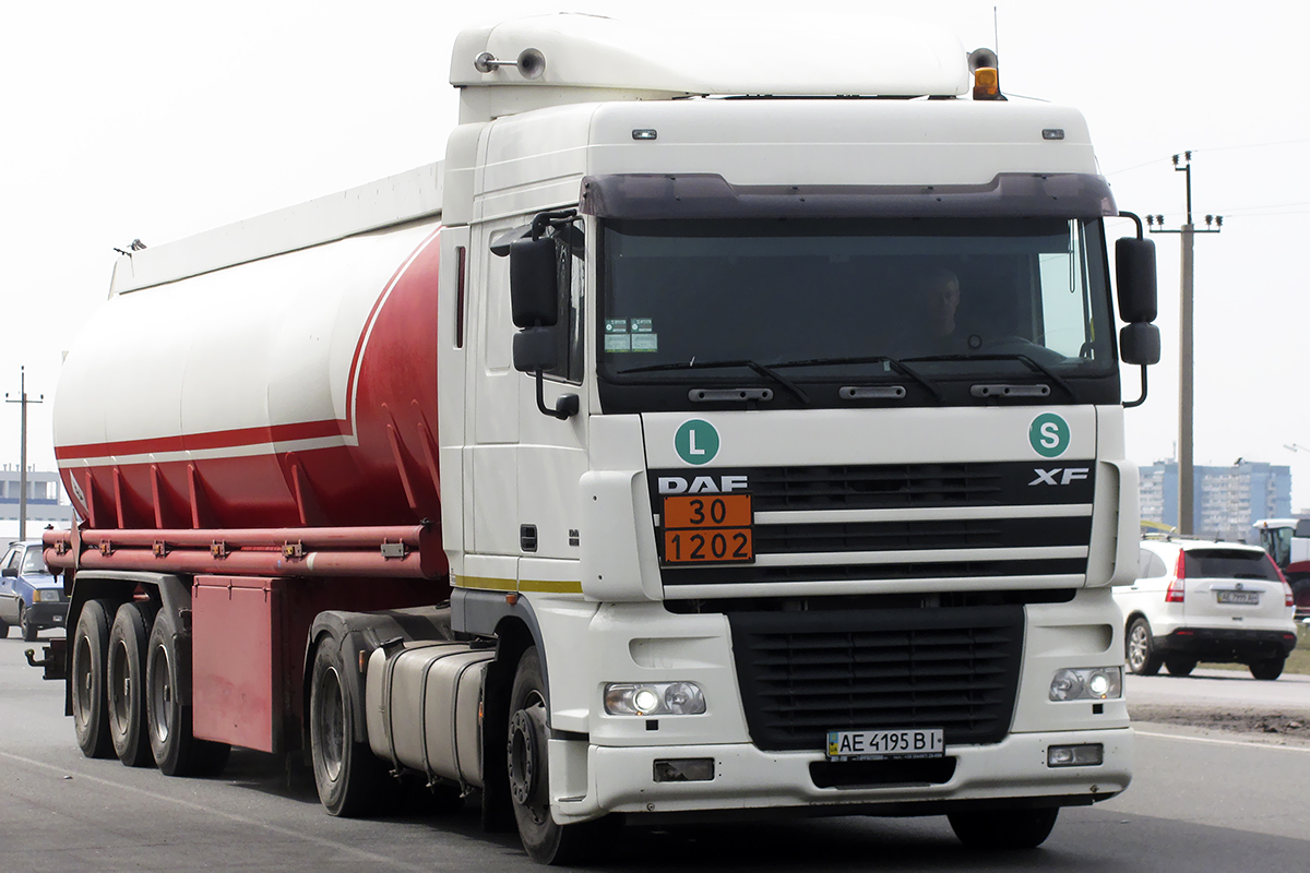 Днепропетровская область, № АЕ 4195 ВІ — DAF XF95 FT