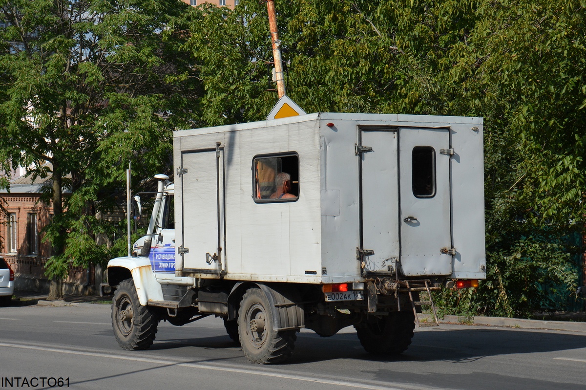 Ростовская область, № Е 002 АК 161 — ГАЗ-33081 «Садко»