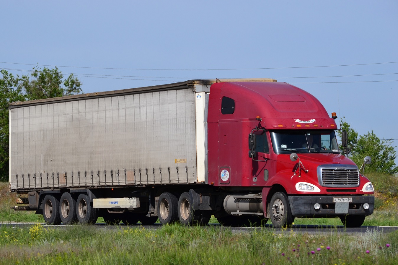 Волгоградская область, № А 797 МТ 34 — Freightliner Columbia