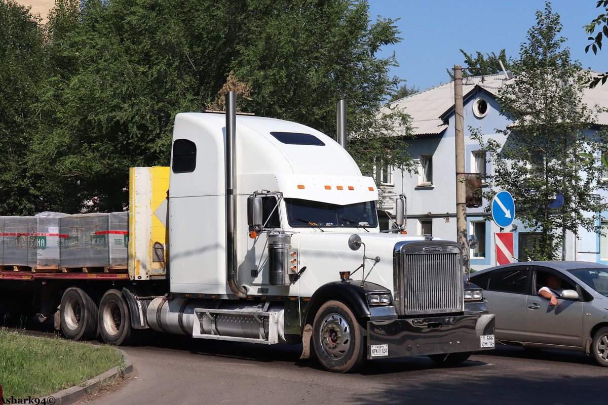 Красноярский край, № Т 586 СМ 124 — Freightliner FLD 120