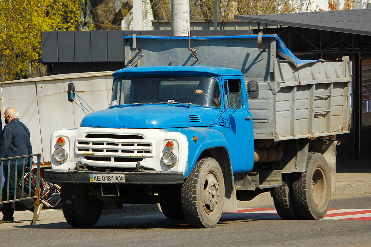 Днепропетровская область, № АЕ 0181 АХ — ЗИЛ-495850