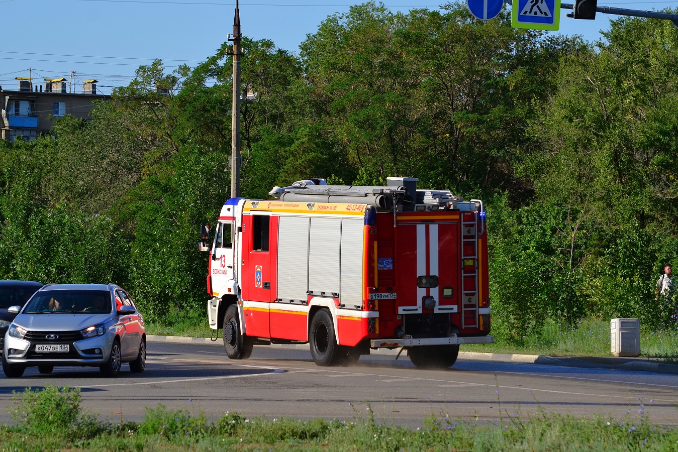 Волгоградская область, № В 198 УМ 134 — КамАЗ-5387-RF(08) [53870F-R]