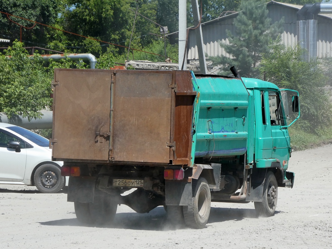 Приморский край, № Т 256 ОУ 125 — Nissan Diesel Condor