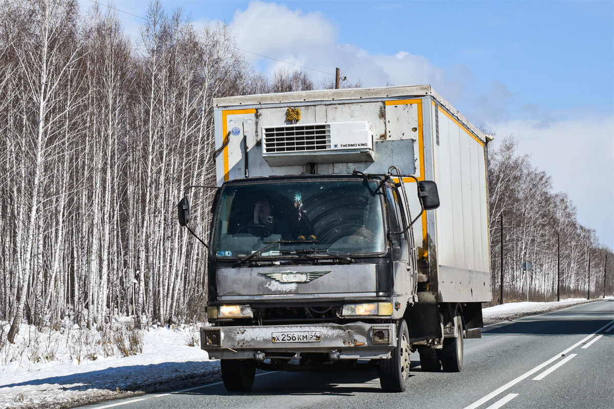 Новосибирская область, № Х 256 КМ 54 — Hino Ranger