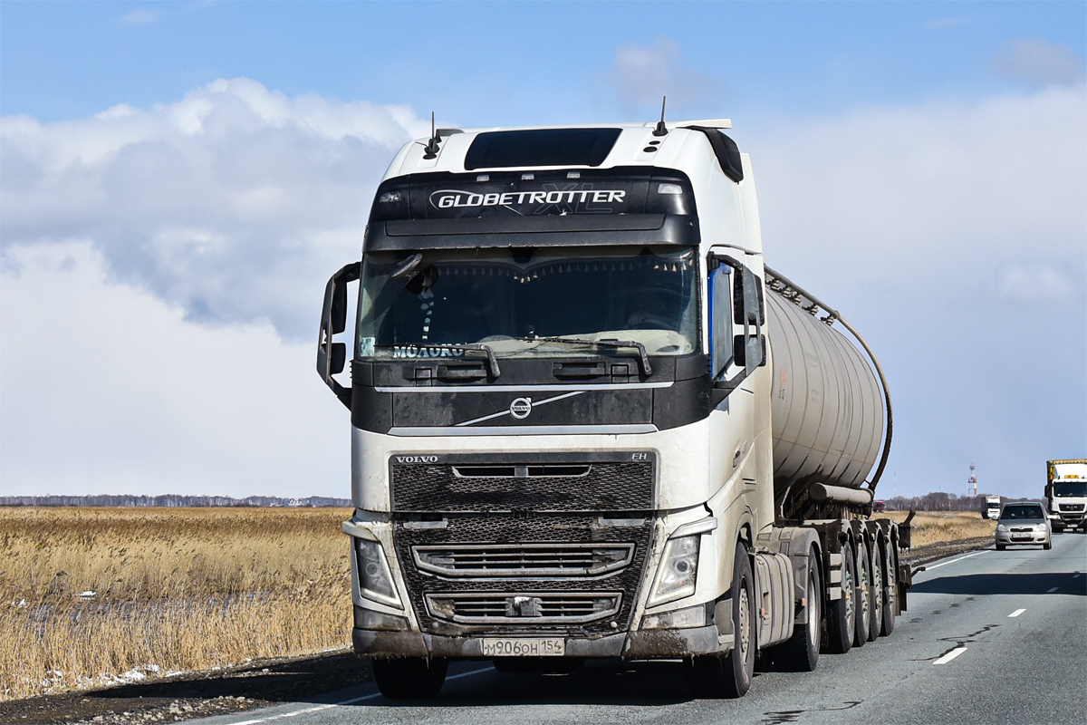 Новосибирская область, № М 906 ОН 154 — Volvo ('2012) FH.460 [X9P]