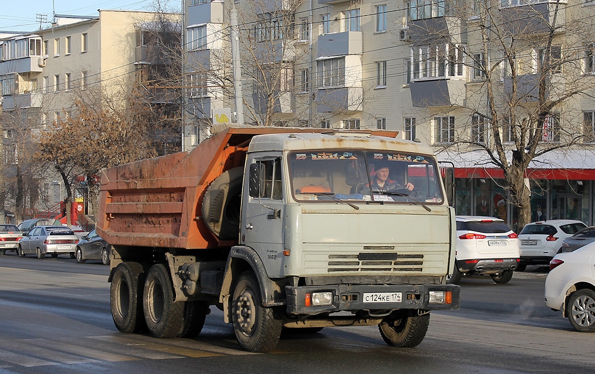 Челябинская область, № С 124 КЕ 174 — КамАЗ-55111-02 [55111C]
