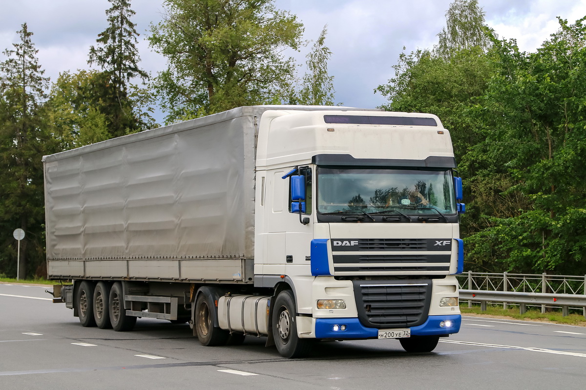 Брянская область, № Н 200 УЕ 32 — DAF XF105 FT