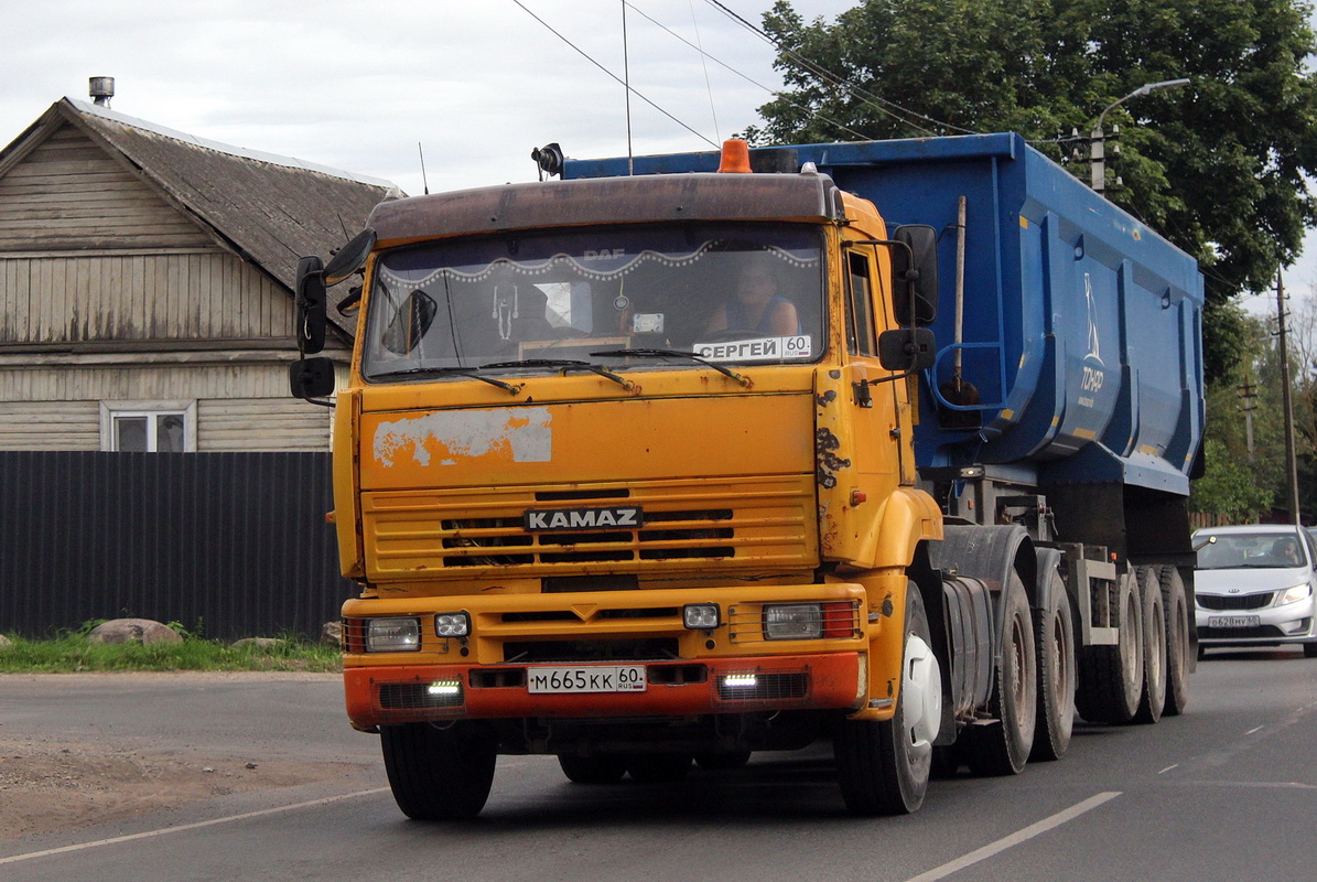 Псковская область, № М 665 КК 60 — КамАЗ-6460-63