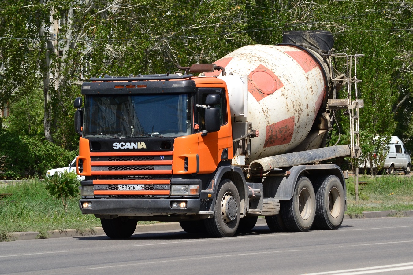 Волгоградская область, № А 834 ЕК 134 — Scania ('1996) P124G