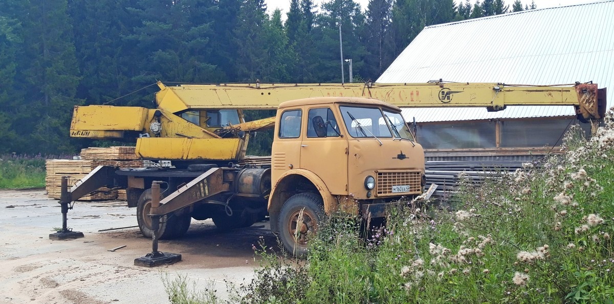 Кировская область, № М 160 ЕА 43 — МАЗ-5334